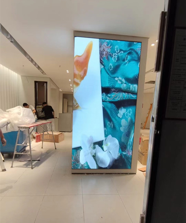 华龙商场门店转角LED显示屏